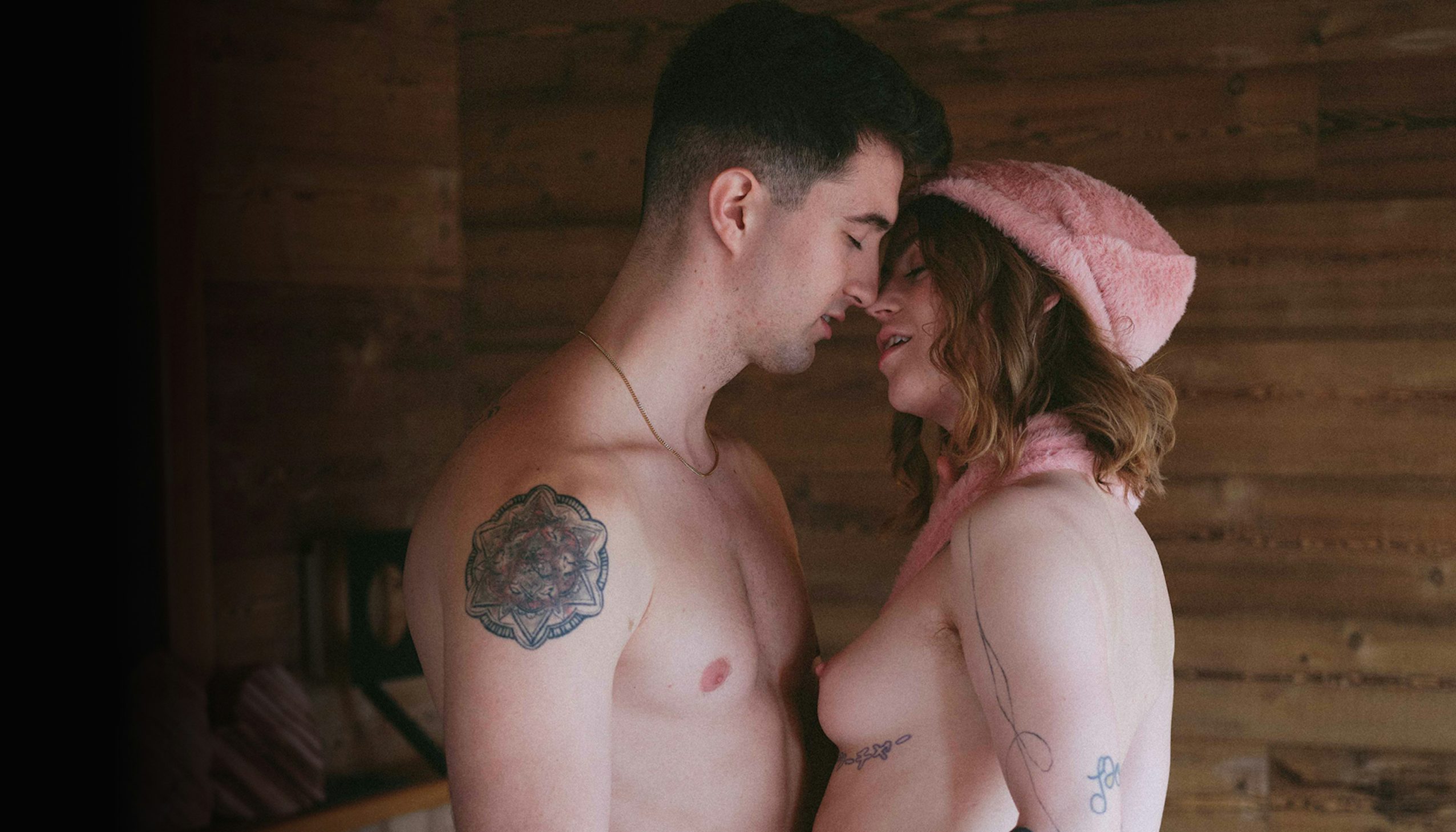 Trailer Sledging with Migi & Jimmy Trailer Sledging with Migi & Jimmy