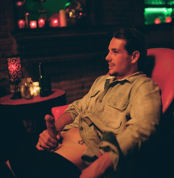 Tyler Nixon porn photos