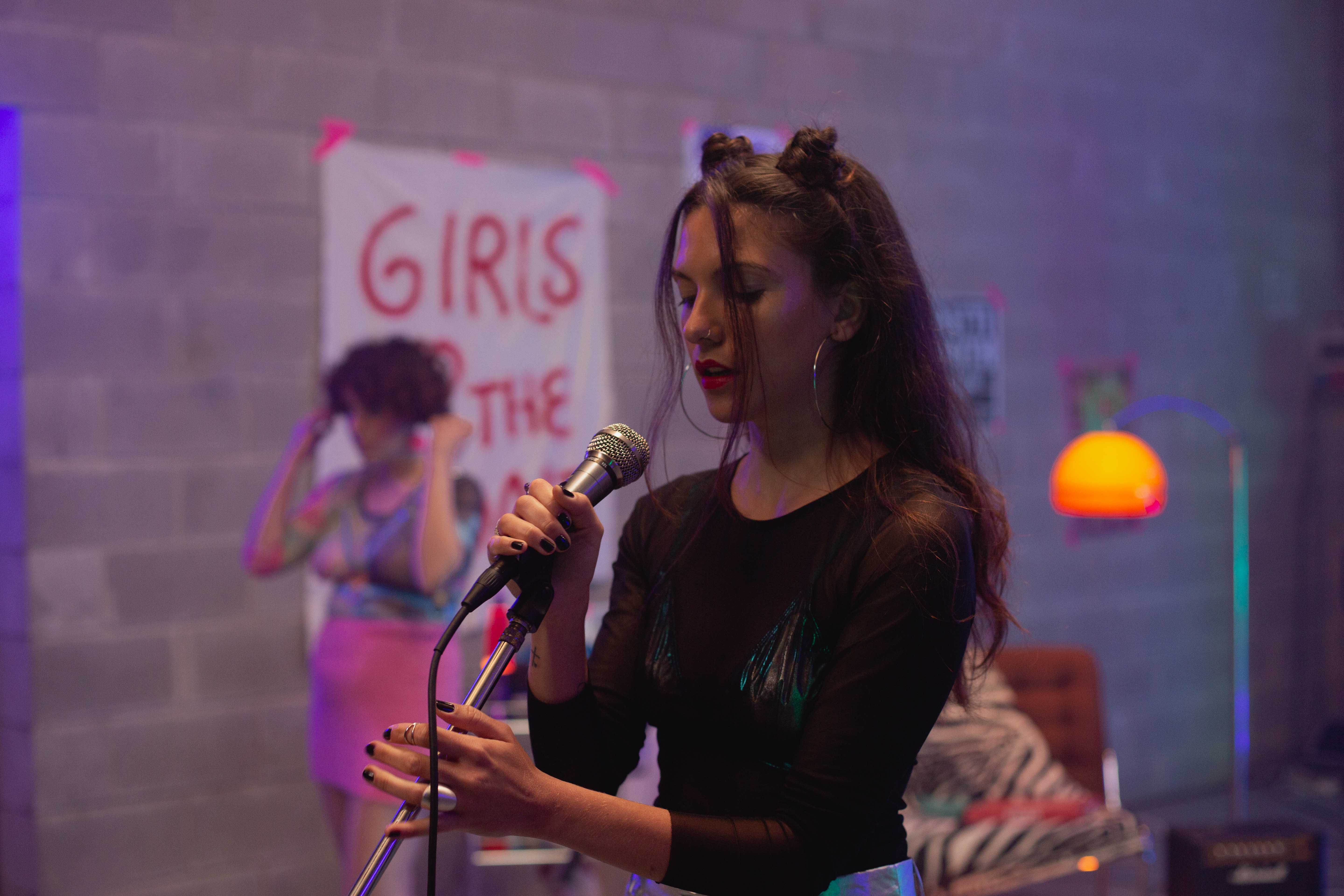 Bunnie Bennett - Porn Films & XXX Movies