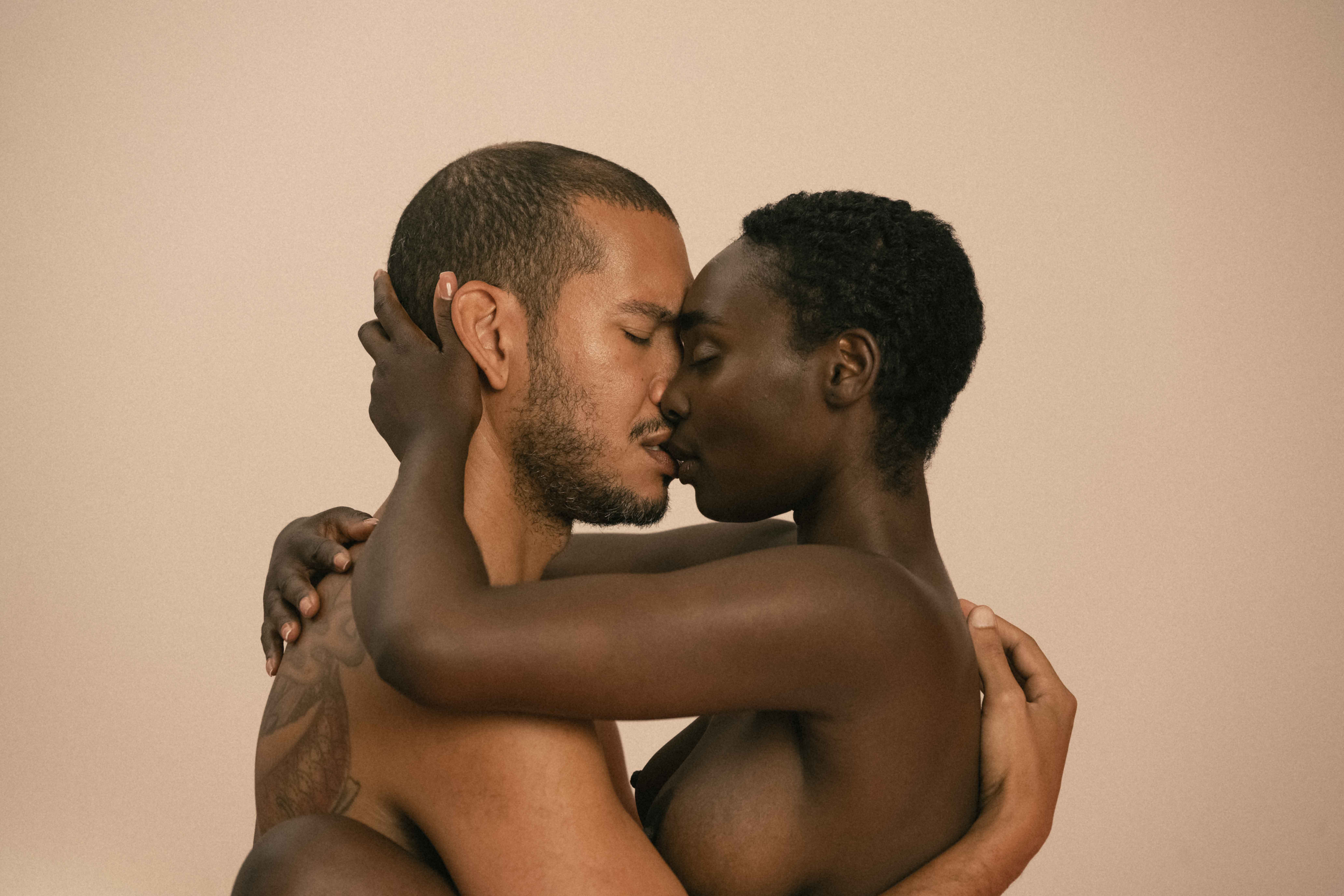 Gal Zefiro porn photos