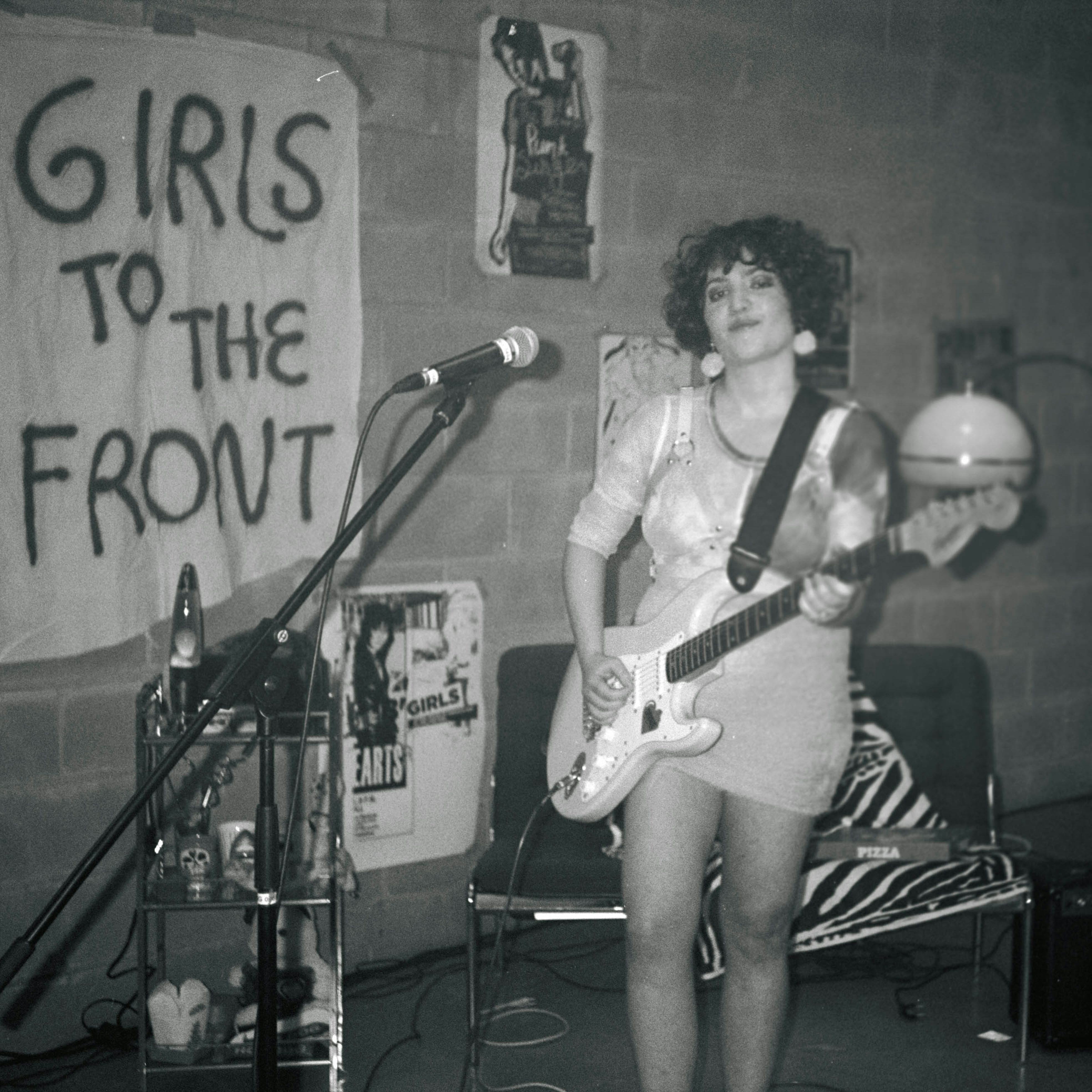 Girl Gang porn photos Girl Gang porn photos