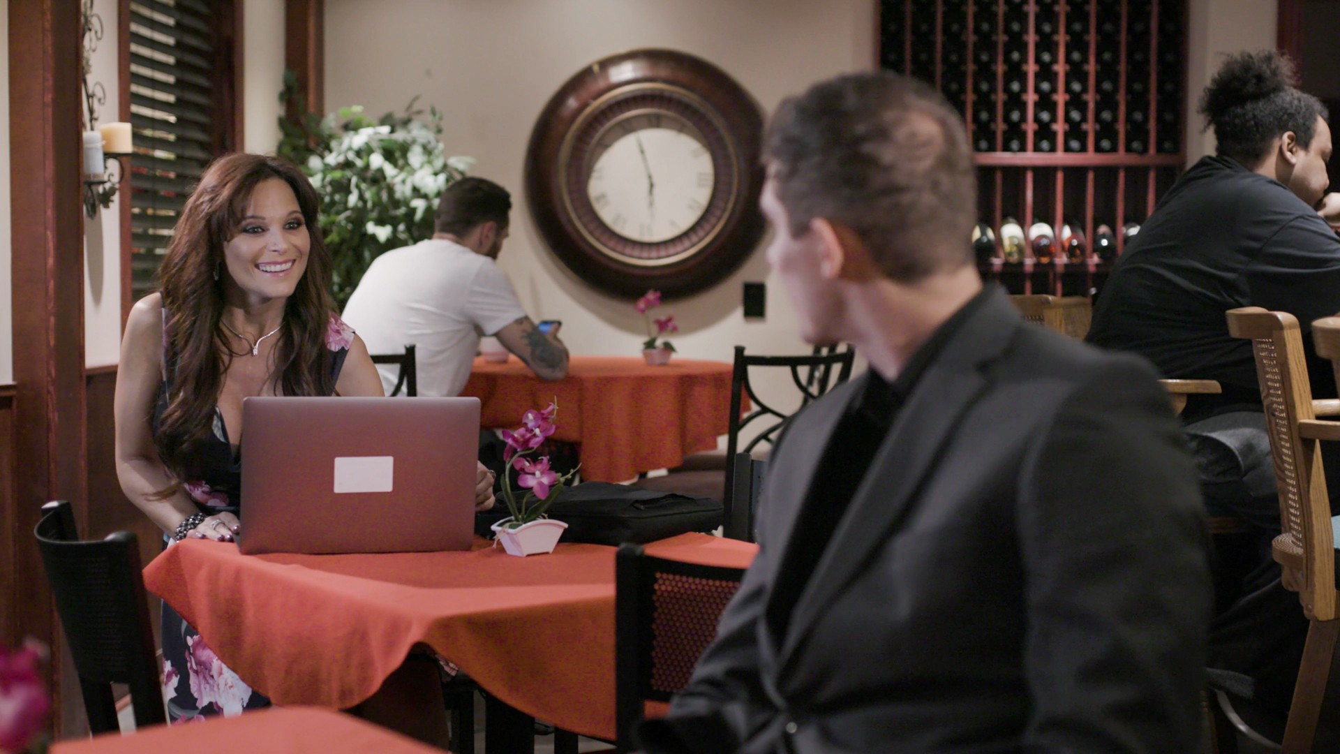 Age and Beauty Season 1 - Coffee Date