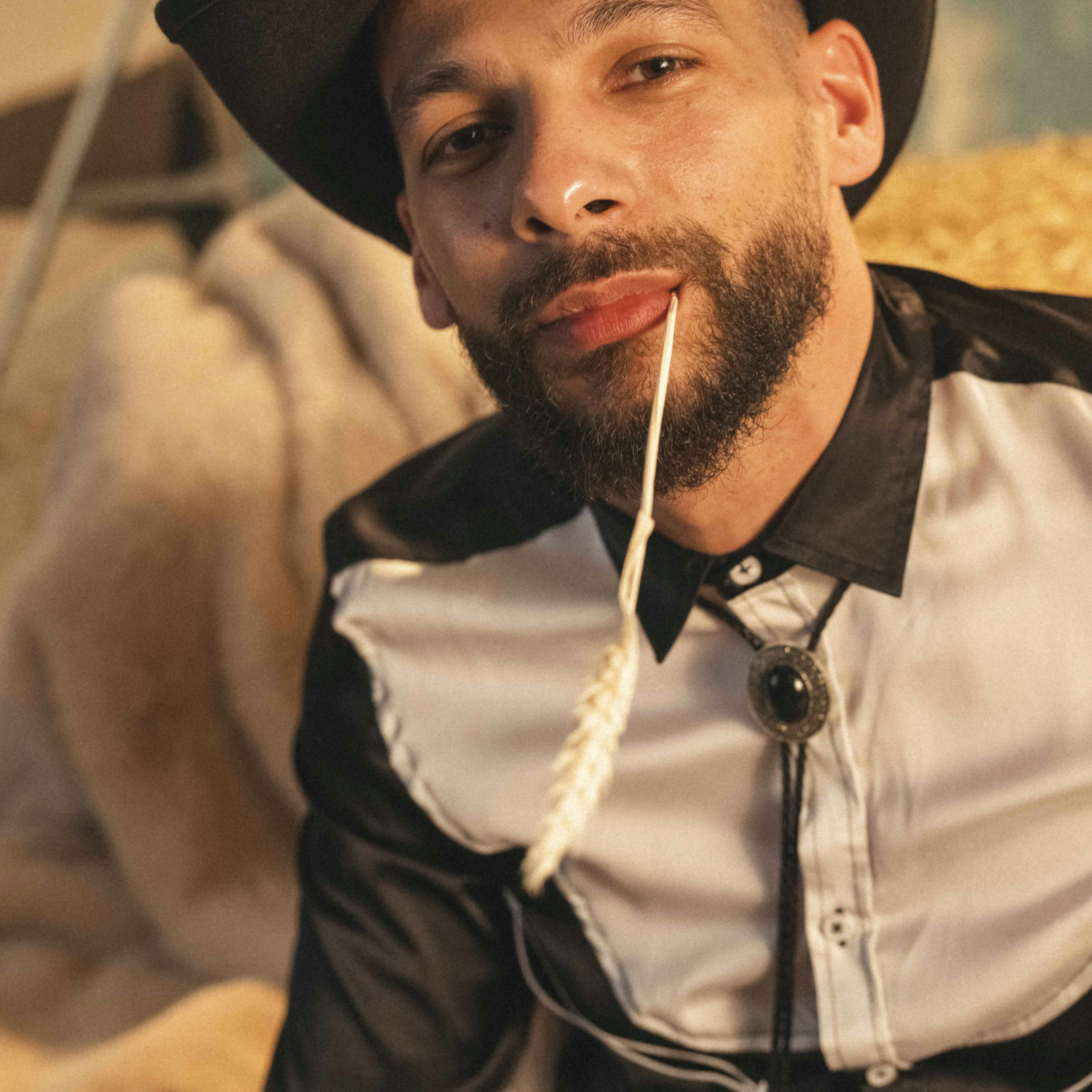 Curved Marvin porn photos Curved Marvin porn photos