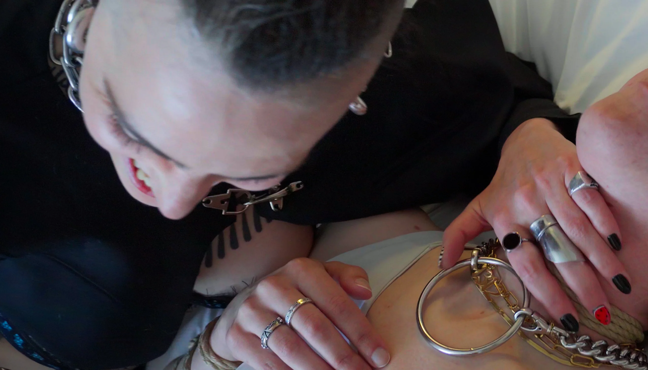 Trailer Knots of Self Trailer Knots of Self