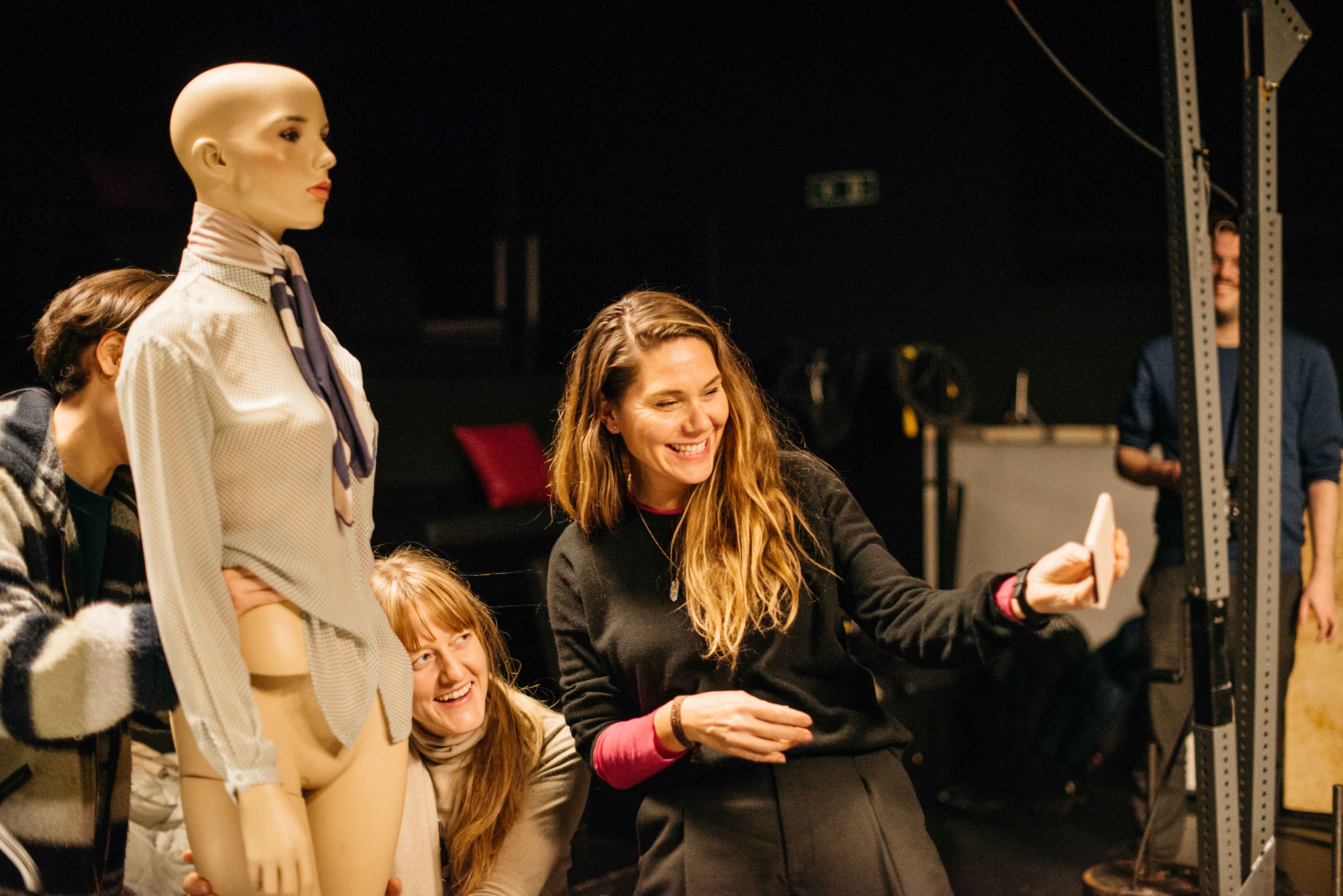 Behind the scenes: Safe Word