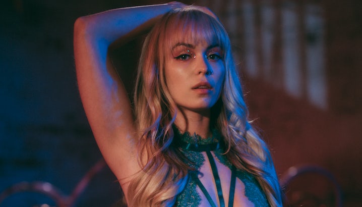 Interview: Lilly Bell Interview: Lilly Bell