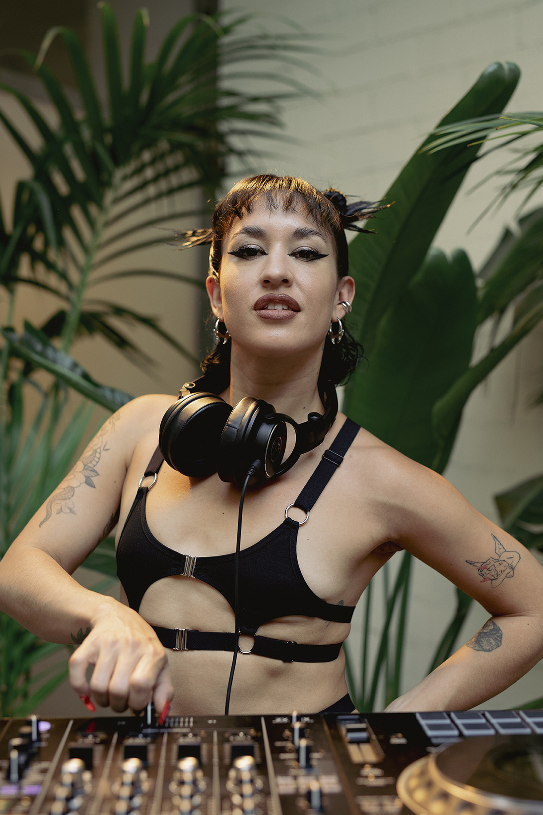 Holy Mami - Porn Films & XXX Movies