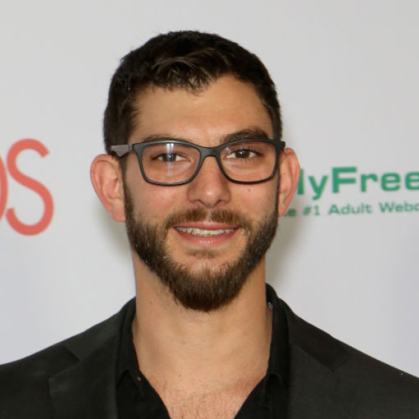 Logan Long - Porn Films & XXX Movies